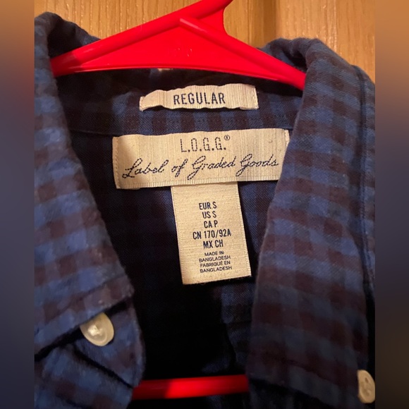 H&M L.O.G.G BUTTON UP SHIRT - Picture 3 of 3